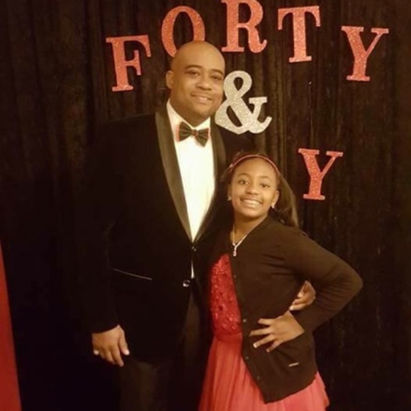 Meet your Posher, Kevin - Picture 3 of 4